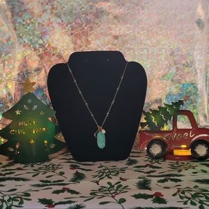 📿 BEAUTIFUL 📿 OVAL JADE STONE NECKLACE